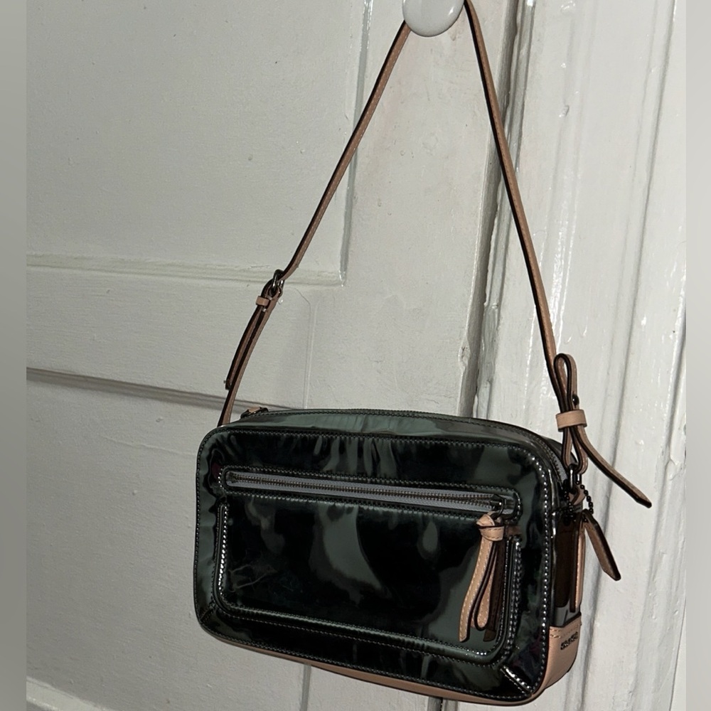 🇺🇸Coach flight bag poppy Silver 2013 and Tan shoulder Bag EUC